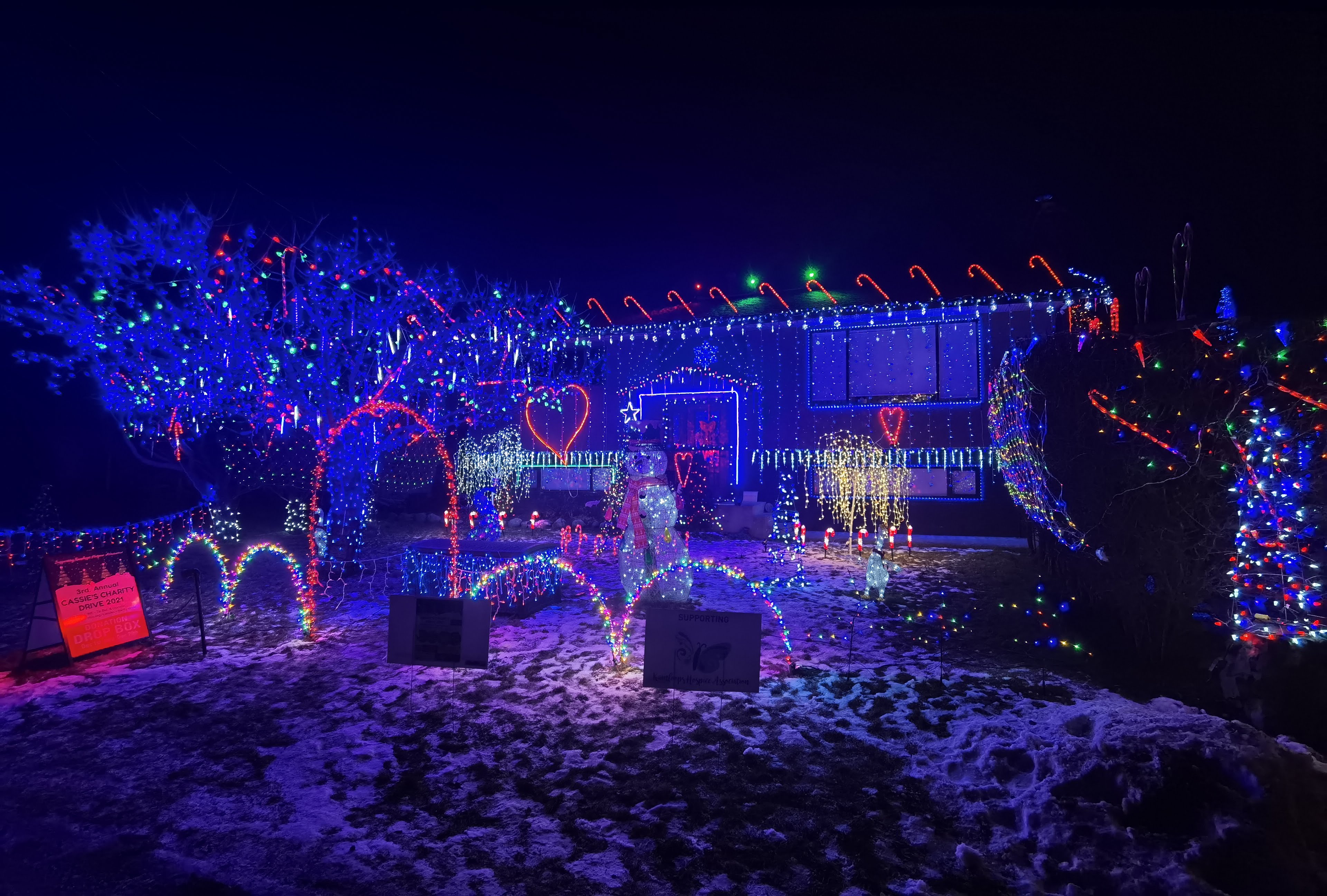 10+ Locations to Enjoy Kamloops Winter Holiday Lights 2021